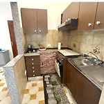 Lavinia House דירה אוליברי