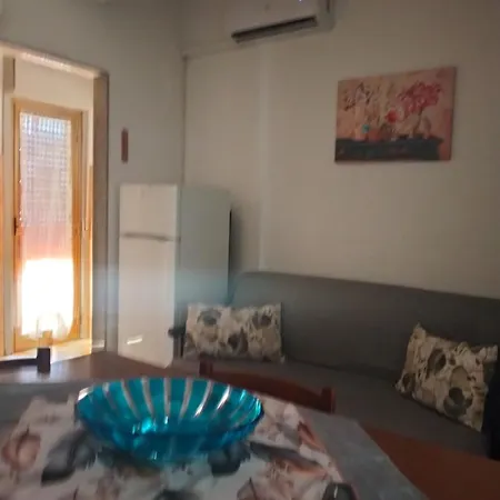 Lavinia House アパート *