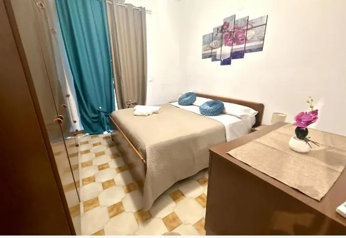 Lavinia House * オリヴェーリ